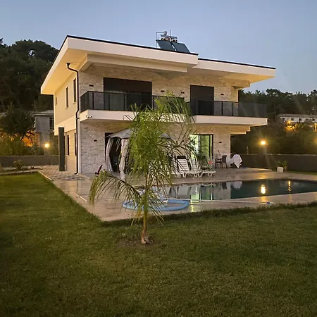 Isik Villa